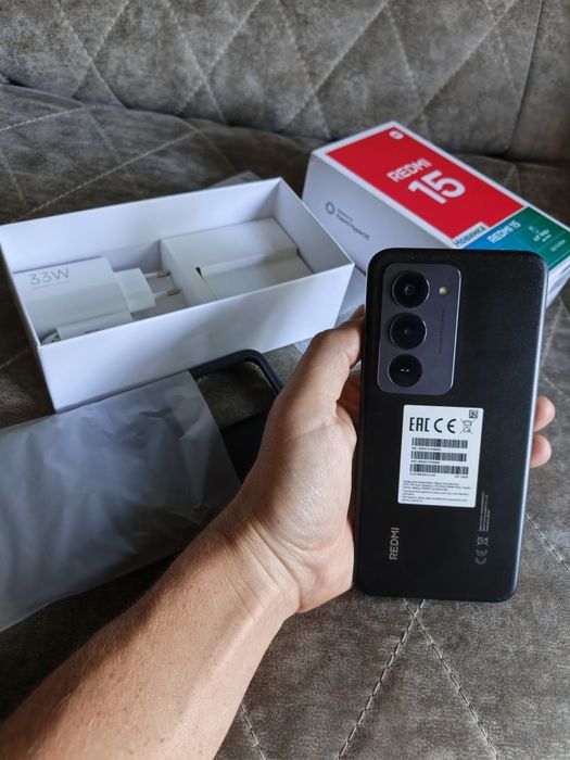 Продаю смартфон Redmi 15