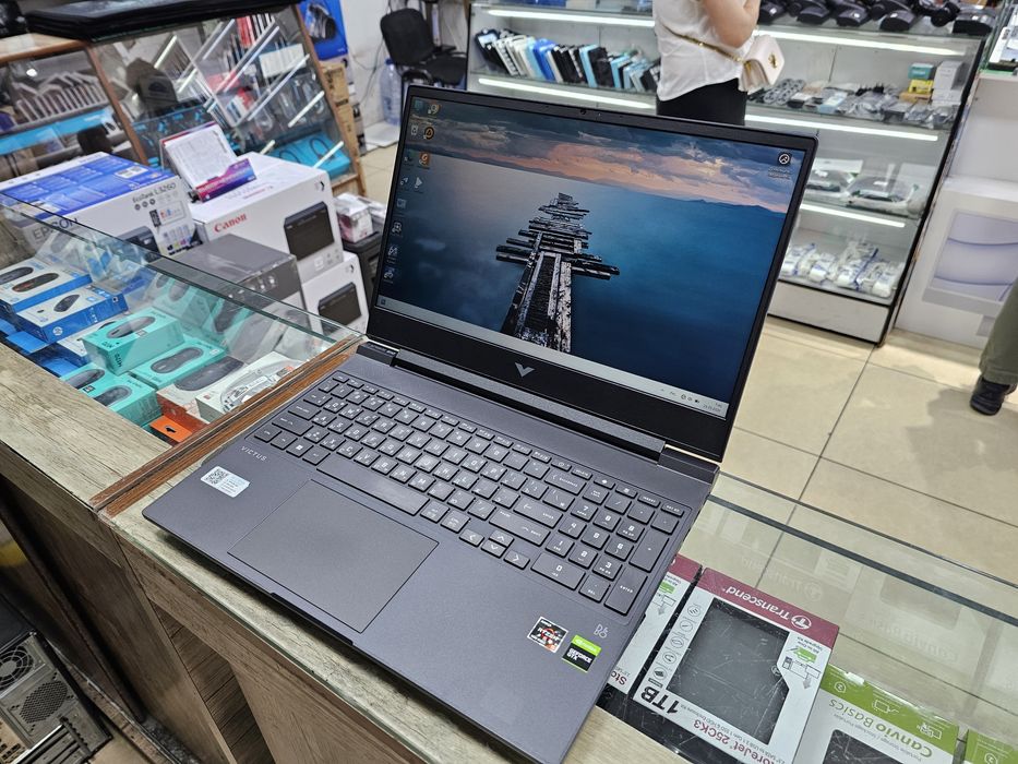 HP Victus Ryzen 5
