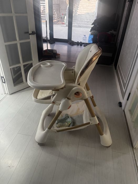 Срочно продам стул для кормления