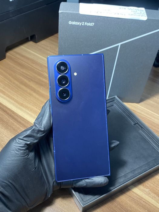 Samsung Galaxy Z Fold7 • 256 GB •Blue Shadow