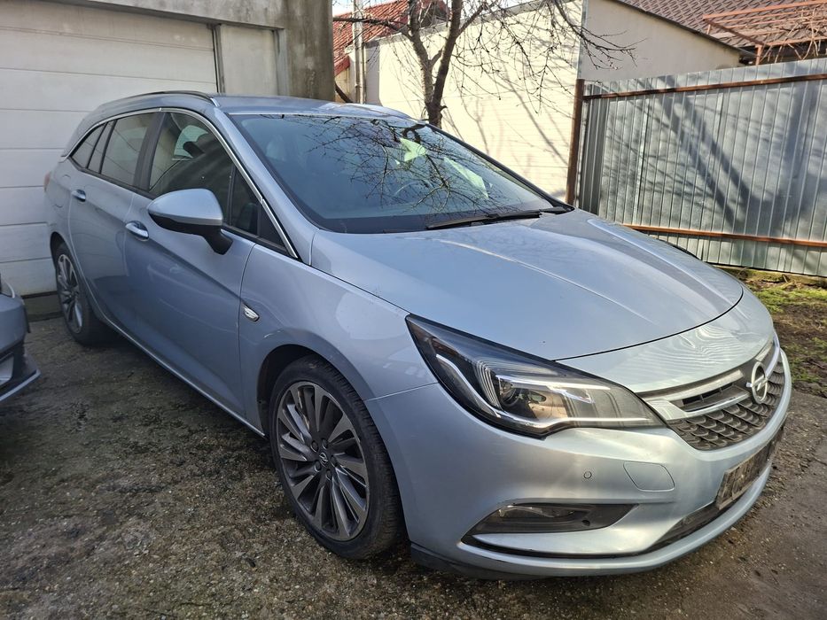 Opel Astra  K  avariat