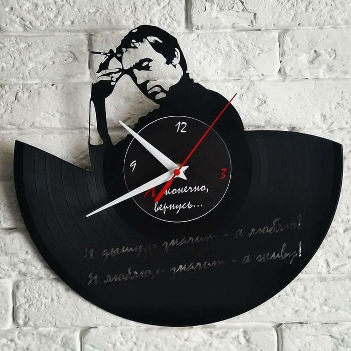 Продаю  авторские настенные часы