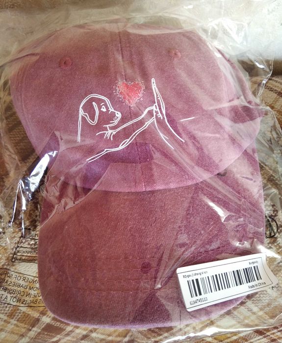 Лятна шапка с дизайн