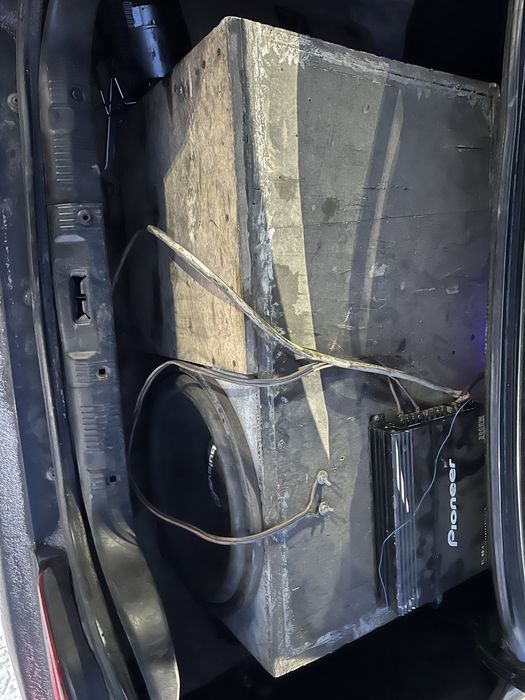 Продам nissan laurel