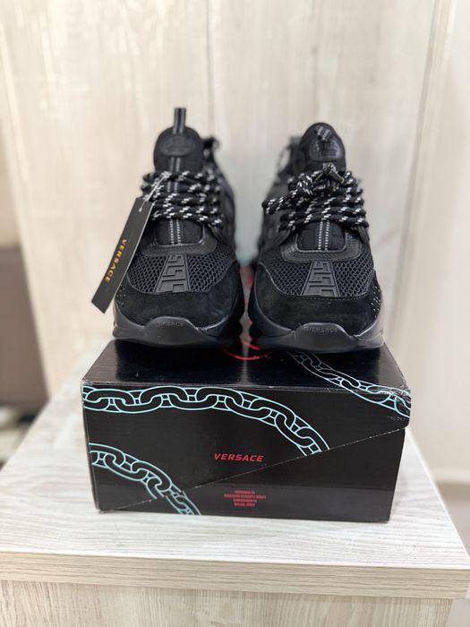 *SUMMER SALE* Versace Chain Reaction 42