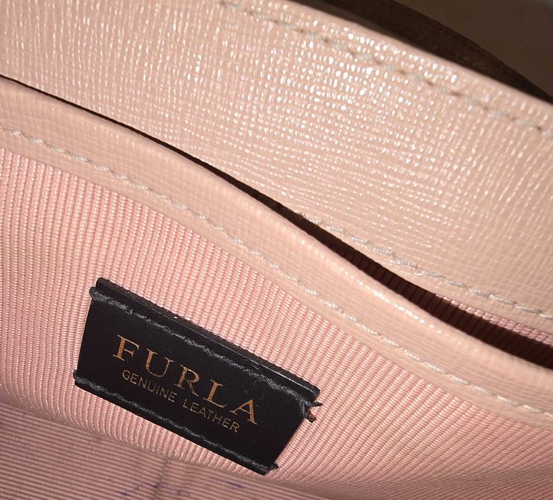 Furla Metropolis оригинална дамска чанта от естествена кожа