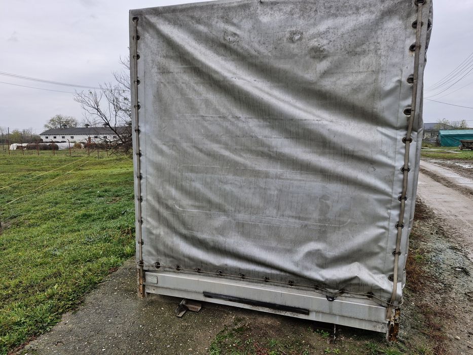 Vănd benă in stare foarte bună