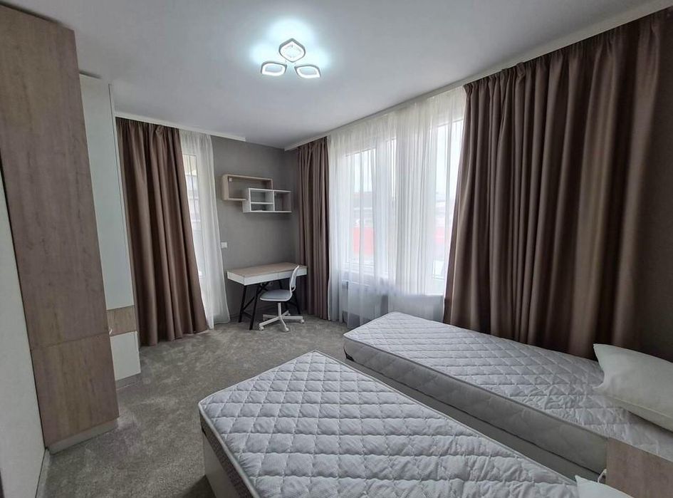 Дава се под наем Тристаен апартамент в София, Кръстова вада - 110 кв.м за 1350 € - Снимка #4