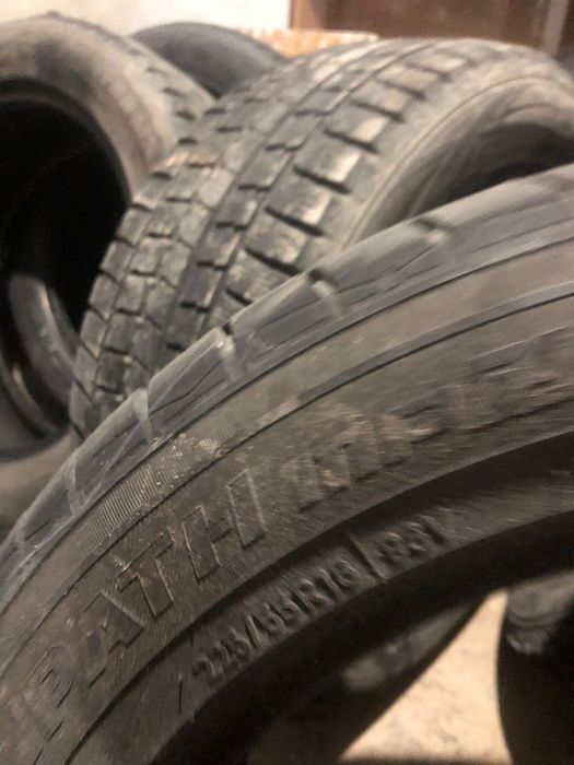 Резина 225/55/r18 Michelin, TOYO