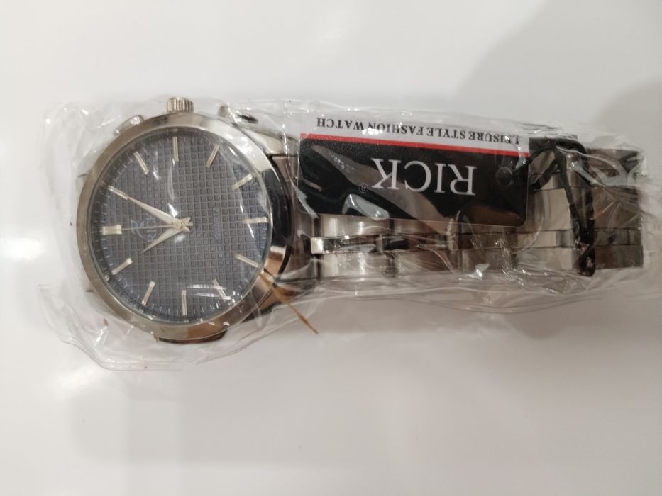 Продам наручные часы мужские