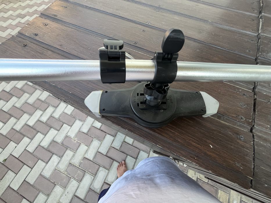 Suport auto extensibil tableta-aluminiu