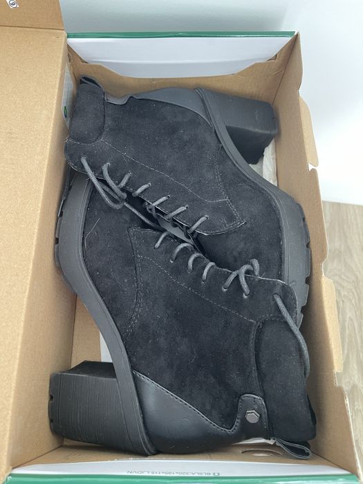 Ghete negre marimea 37