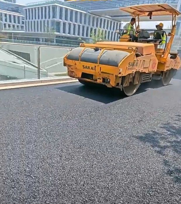 Uzoq yillar xizmati QULUVCHI ASFALT qilamiz