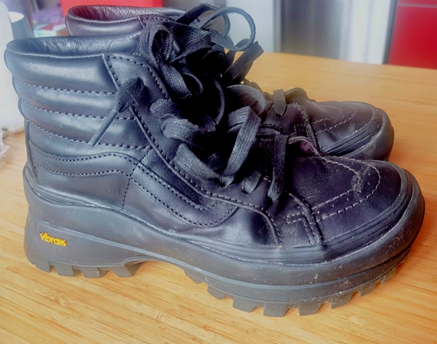 VANS Vault SK8-Hi Vibram, 36.5 номер, перфектни и за туризъм