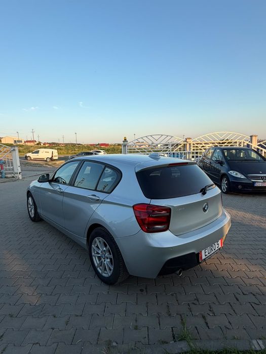 Bmw Seria 1 , cutie automata, 2013