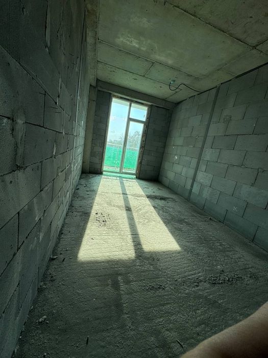 Продаётся кв Мирабадский р-н Куйлюк массив 2ЖК Хон Сарой 1/2/16Коробка