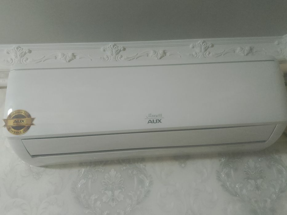 Кондиционер AUX 18