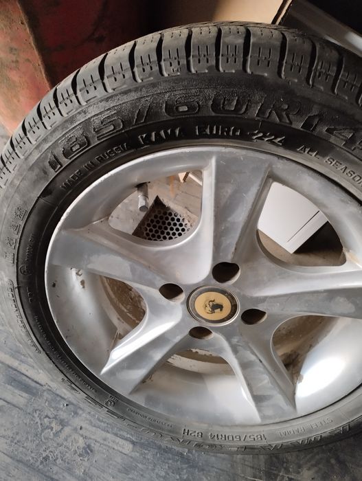 Продам титановые диски с шинами