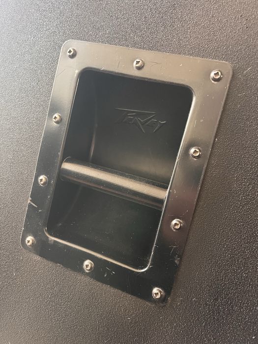 Корпуса от колонок peavey sp218