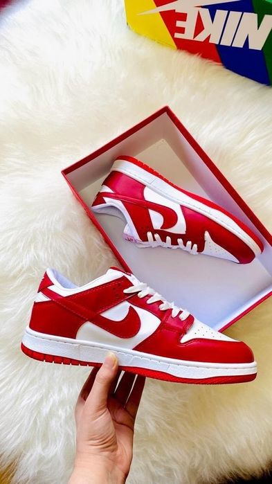 Nike Dunk Low SE Нови Дамски Маратонки Найк / 36-40 Номер