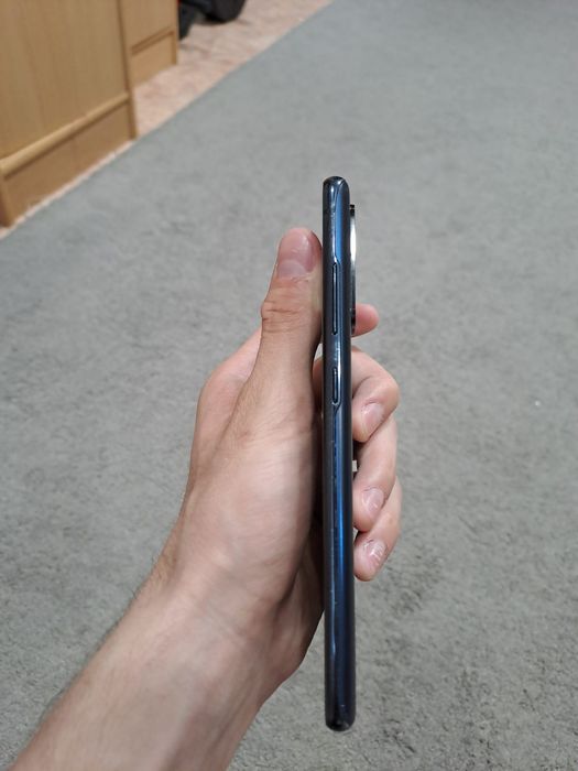 Продам Samsung Galaxy S20 FE