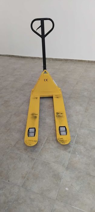 Палетна количка 2,5т