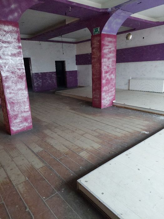 VÎND URGENT  spațiu comercial Pretabil Saună/Piscină apă sărată