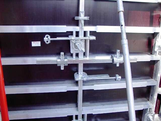 Алуминиев Рамков Кофраж