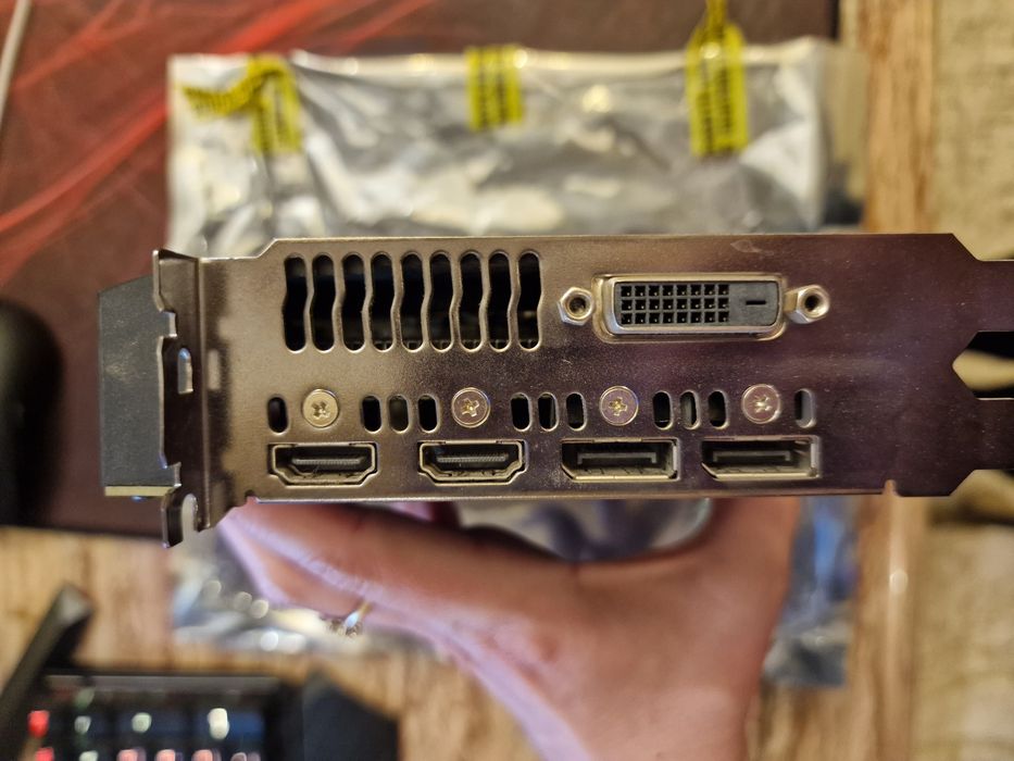 Видеокарта RTX Asus gaming  1070 8 gb