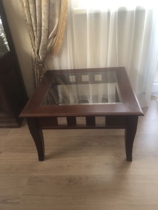 Продам журнальный стол