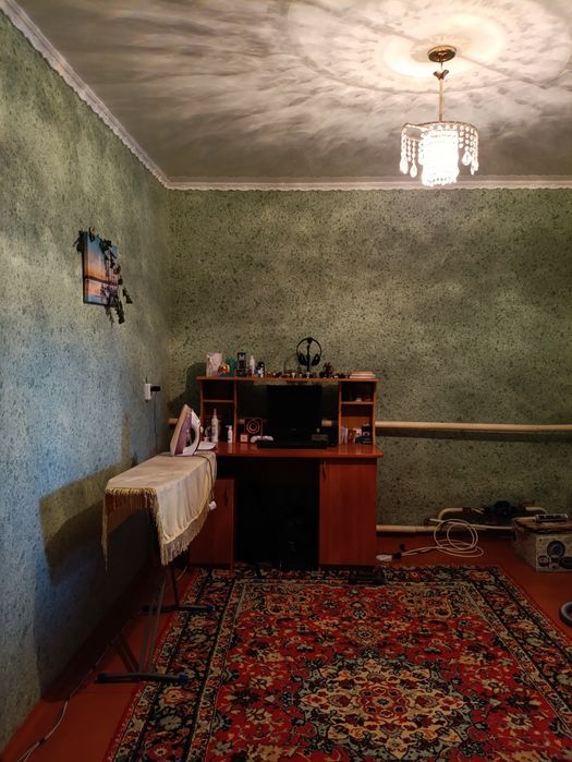 Продам дом в двухквартирном жилом доме.