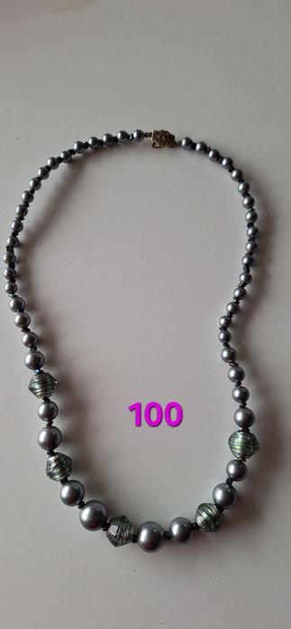 Broșe-coliere-bratari