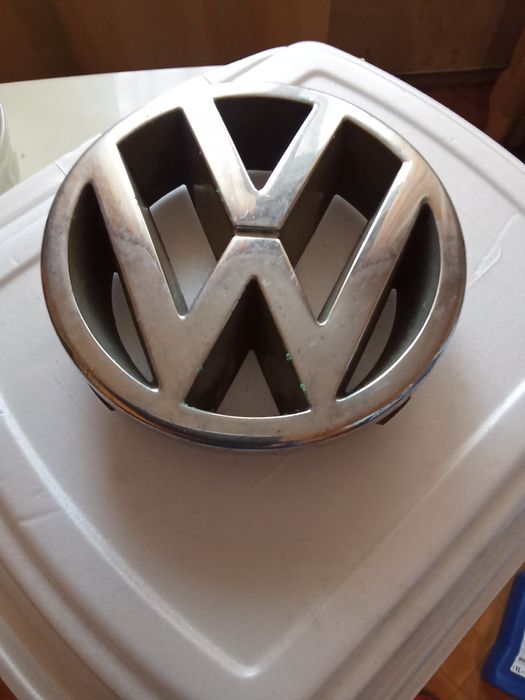 Vind Emblema Siglă W