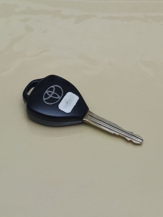 Ключ на Прадо 150 с чипом Prado