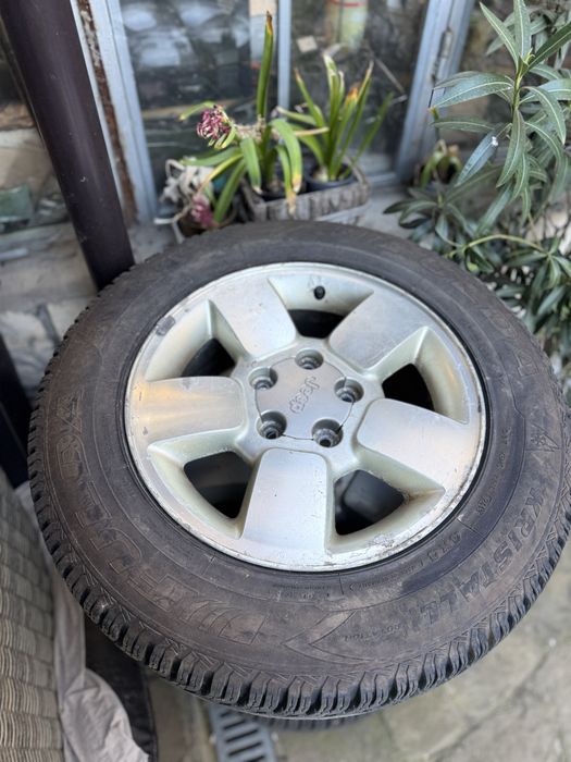 Гуми с джанти jeep grand cherokee wj