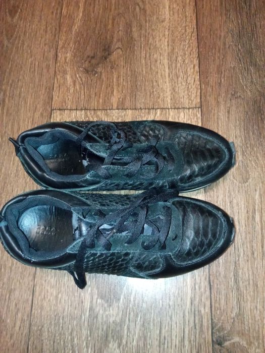 Кроссовки для девочек Фирменные