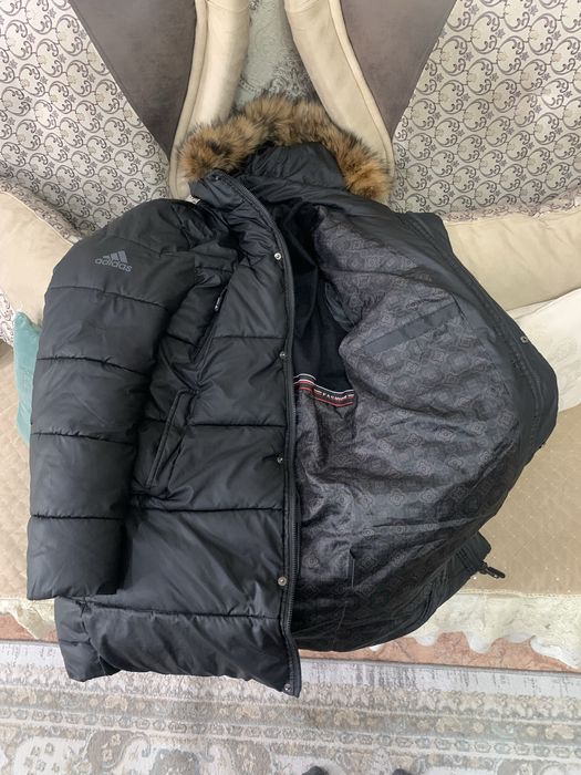 Продам куртку адидас