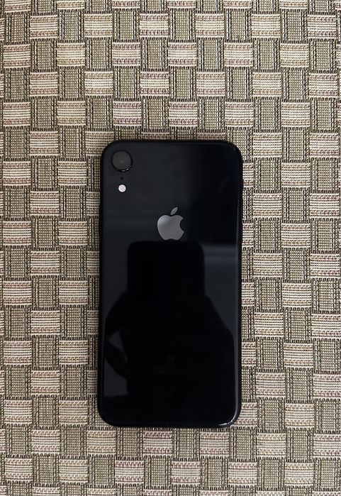 IPHONE Xr 64gb black