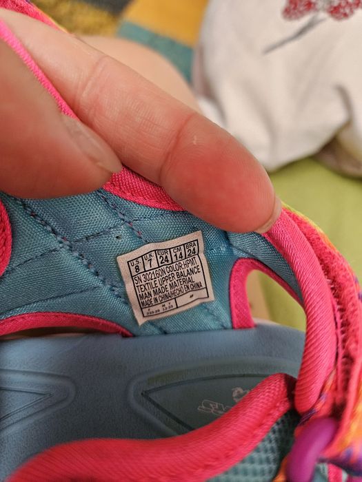 Sandale Skechers 24
