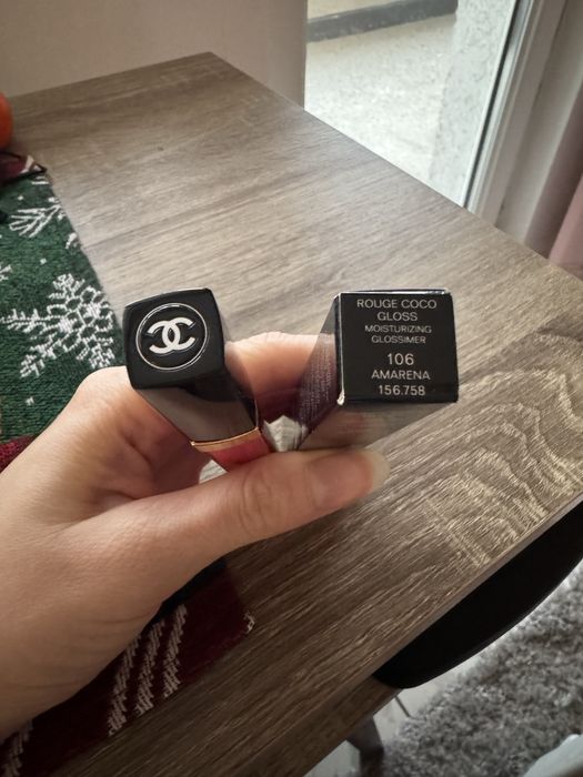 Chanel Rouge Coco Gloss Amarena