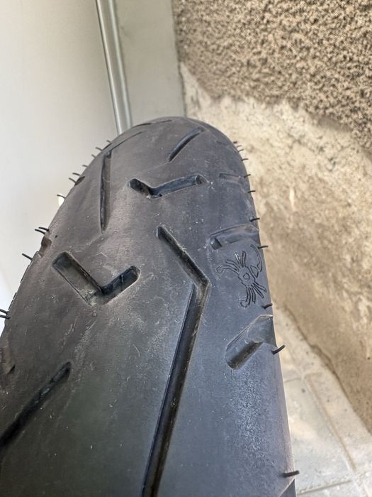 Продавам гуми Пирели скорпион 3