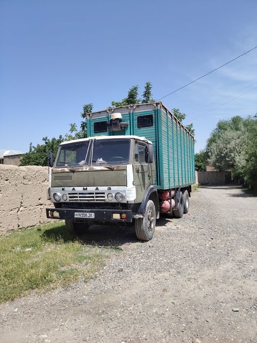 Avtomobil kamaz 1987