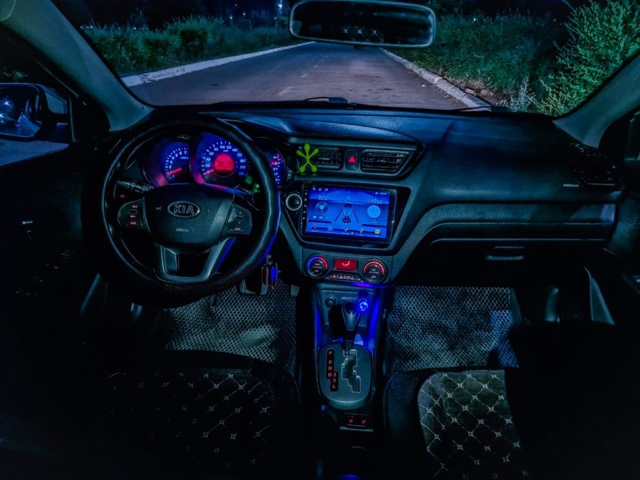 Киа рио 2013 года об 1.6