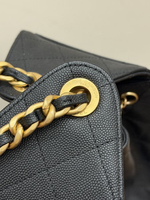 Chanel Hono Small 25