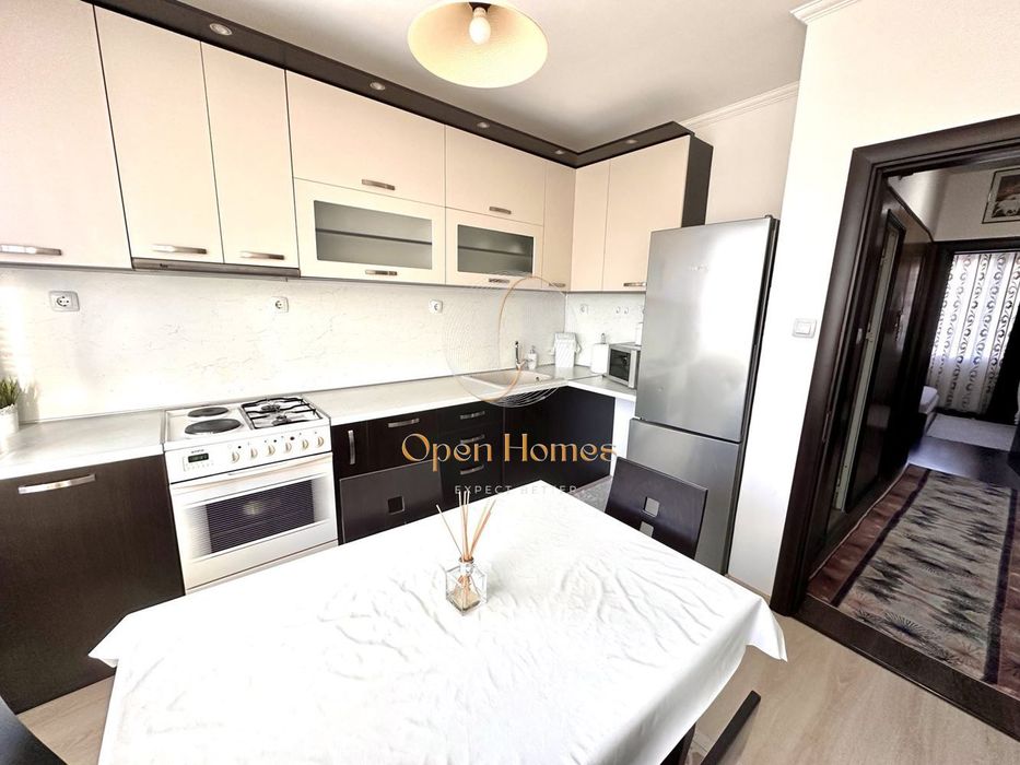 Продава се Четиристаен апартамент в Асеновград - 100 кв.м за 1050 €/кв.м - Снимка #3