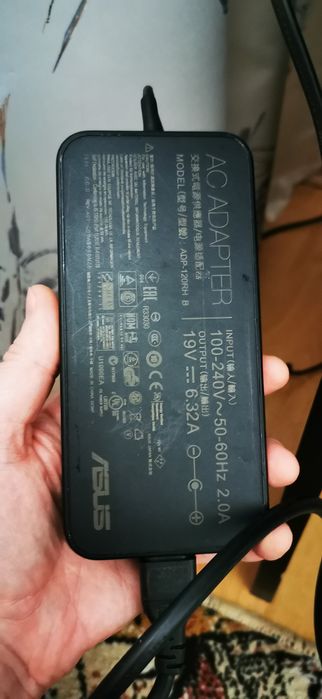 Laptop gaming Asus (GTX 850-128biti), 8gb, SSD 256 gb, i5)