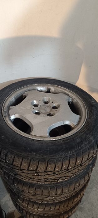 Колеса мерс 16ые на зимней резине