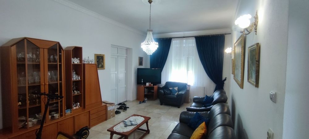 Casa de vanzare în Nãdlac
