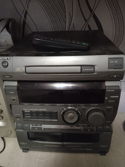 Музыкальный центр Sony