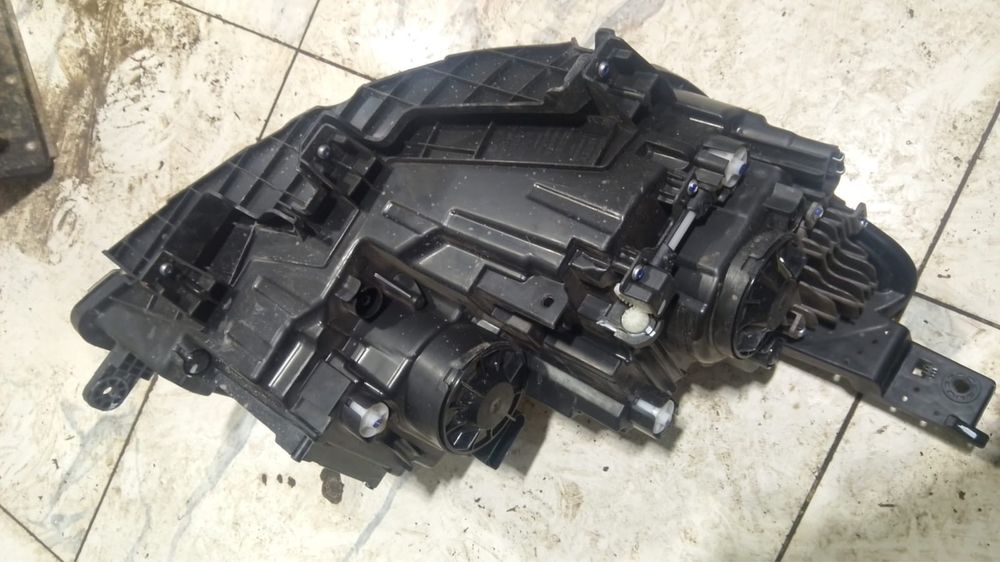 фара Gelly Emegrand